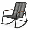 Chaise à bascule en métal et corde noire avec accoudoirs en bois